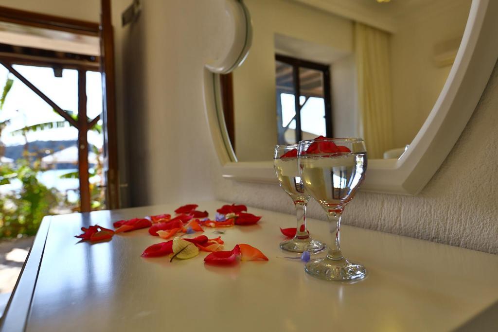 Kekova Theimussa Hotel Kaleucagız Екстериор снимка